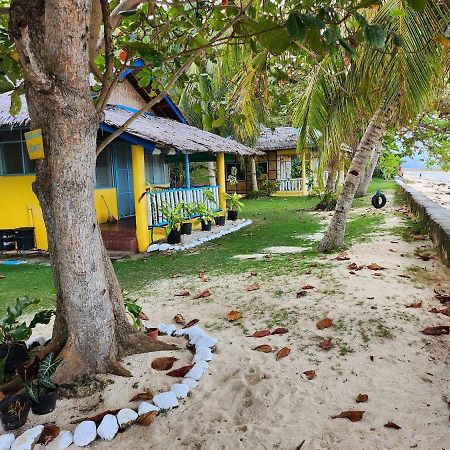 Islanders Paradise Beach Larena エクステリア 写真